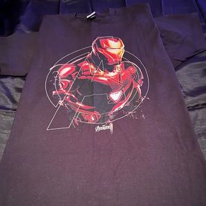 Men’s black Marvel T shirt